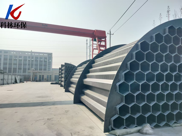 玻璃鋼陽(yáng)極管3.png